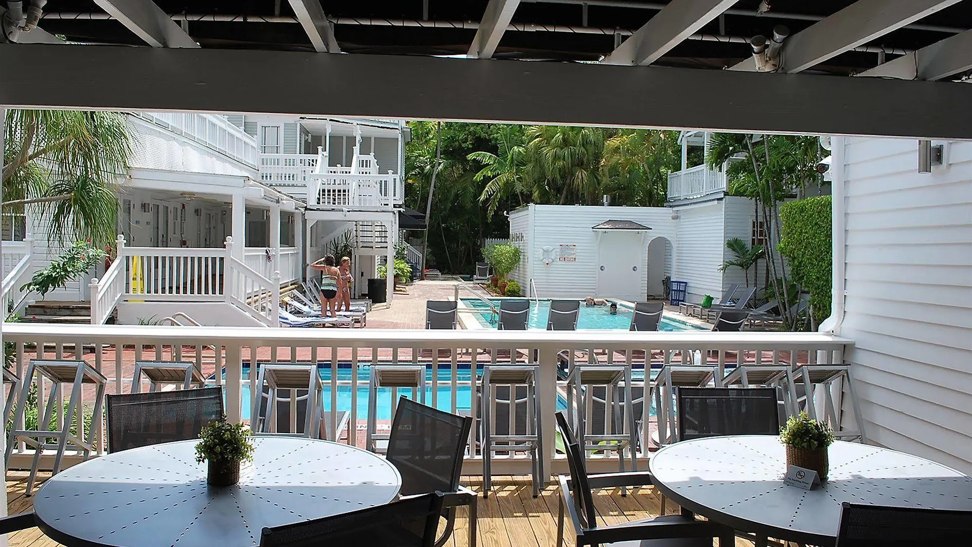 Nyah - Adult Exclusive Bed & Breakfast