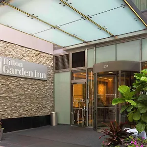 https://hilton-garden-inn-central-park-south.us-newyorkcity.com