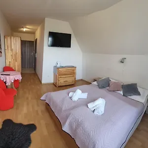 Broniewskiego Nocleg ze śniadaniem