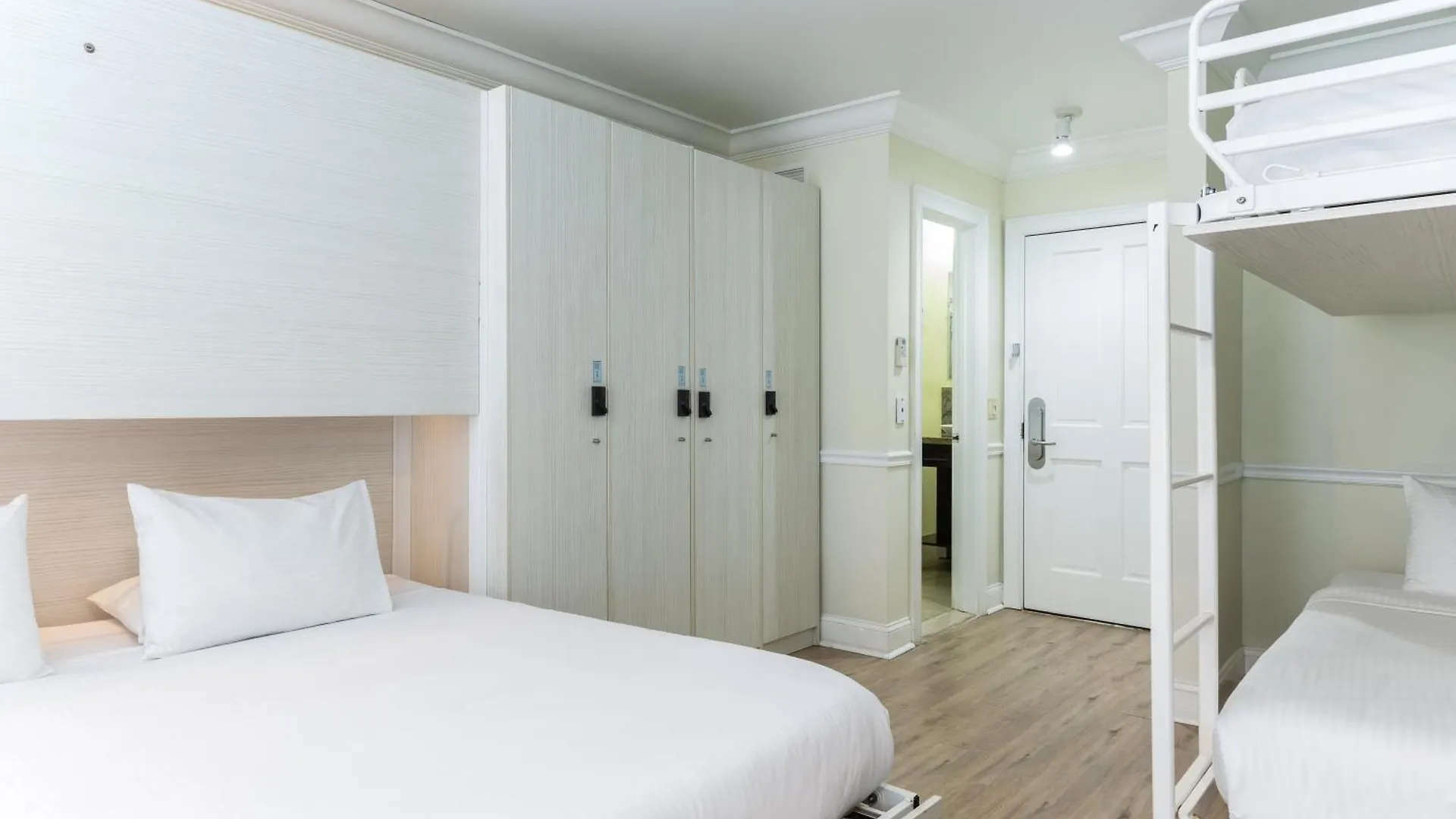 Nyah - Adult Exclusive Bed & Breakfast Key West 3*,